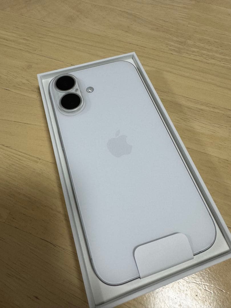 売り切り iPhone16 128G ホワイト 美品 SIMフリー