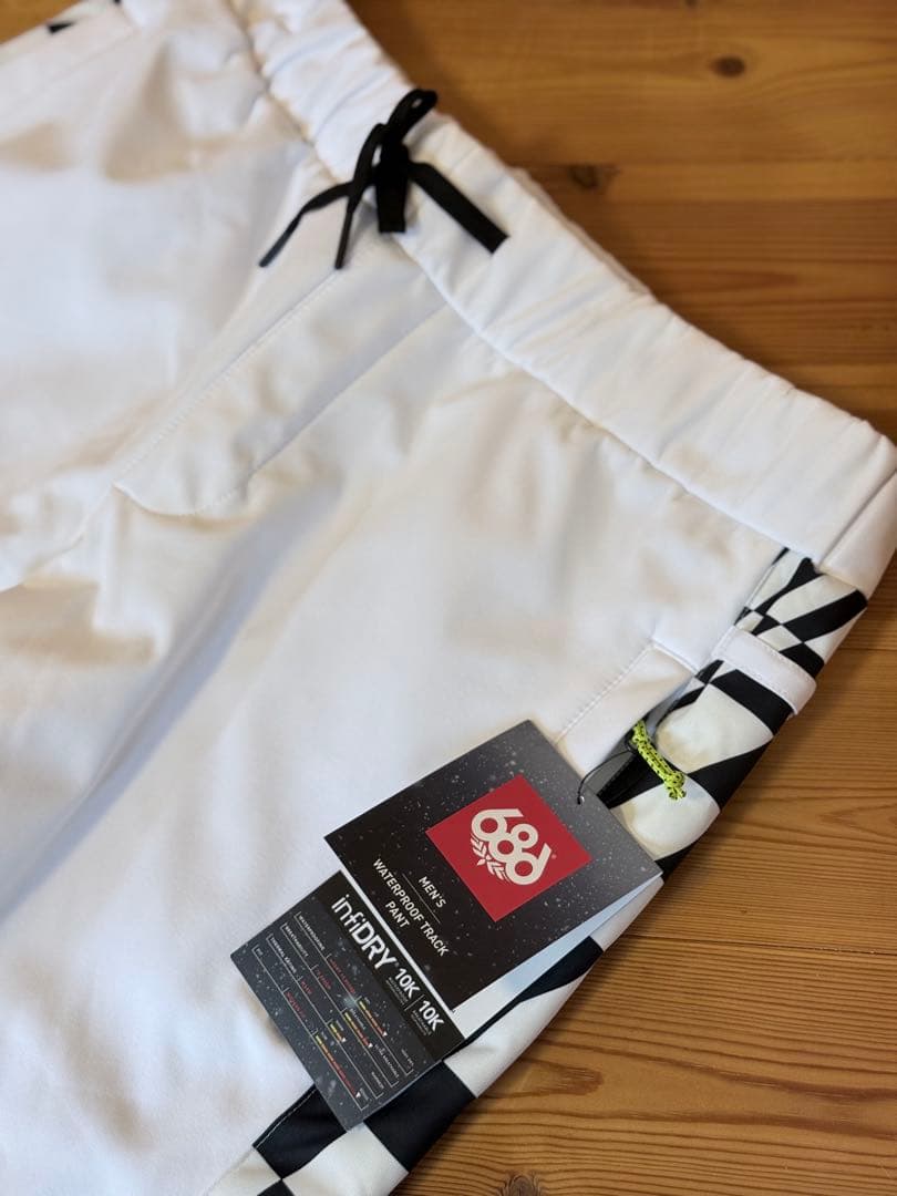 SIXEIGHTSIX スノーボードウェアセットアップ