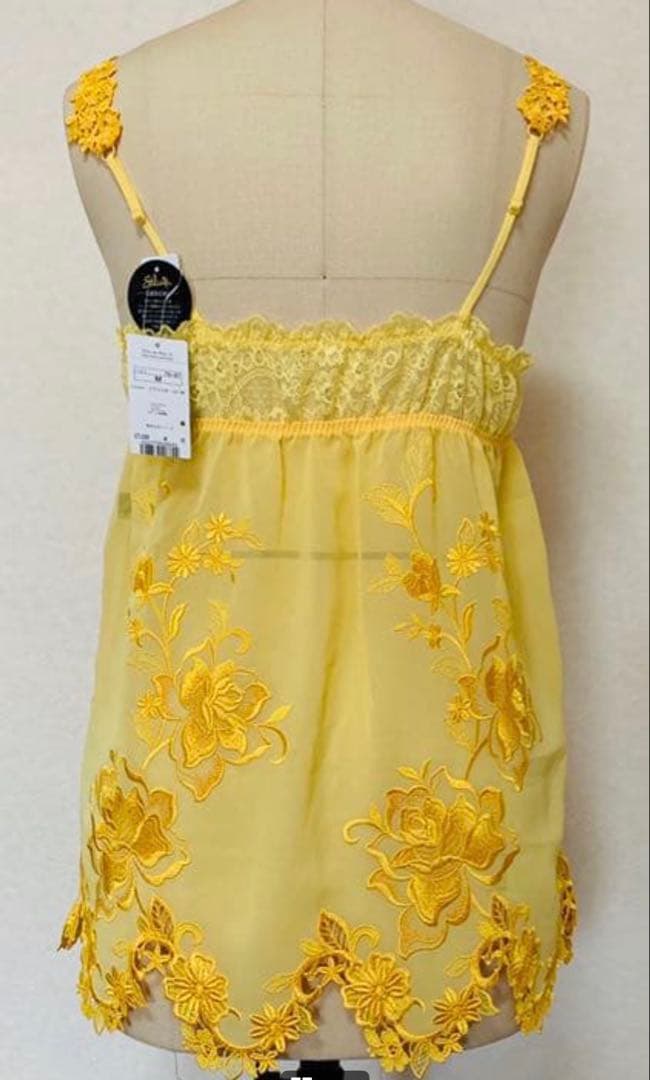 新品❤︎Salute イエロー刺繍スリップ Mサイズ