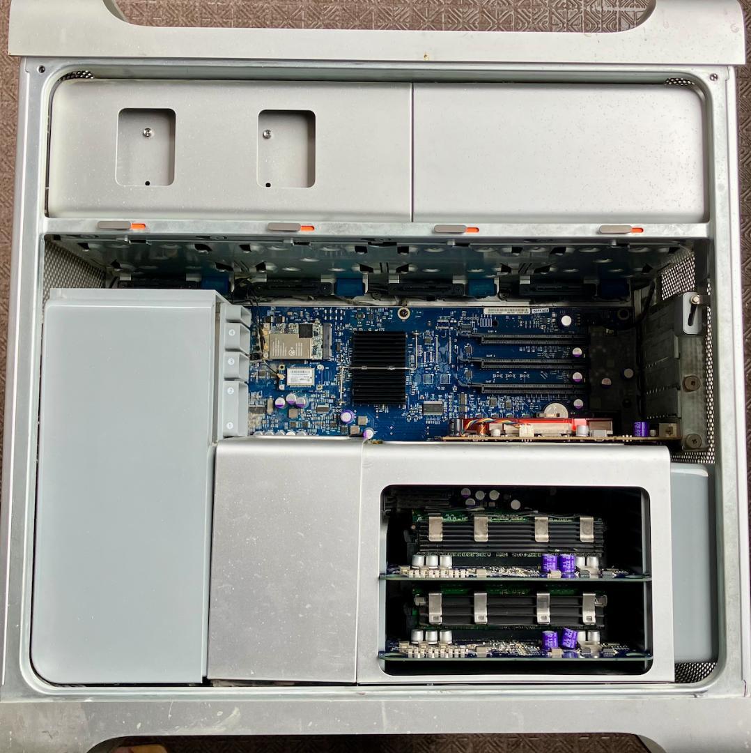 Mac Pro 2006 A1186 ジャンク品ATI Radeon付動作未確認