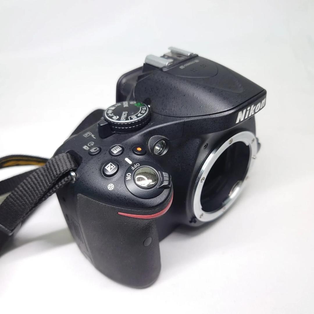 ニコン D5200 Digital Camera 18-55mm レンズ