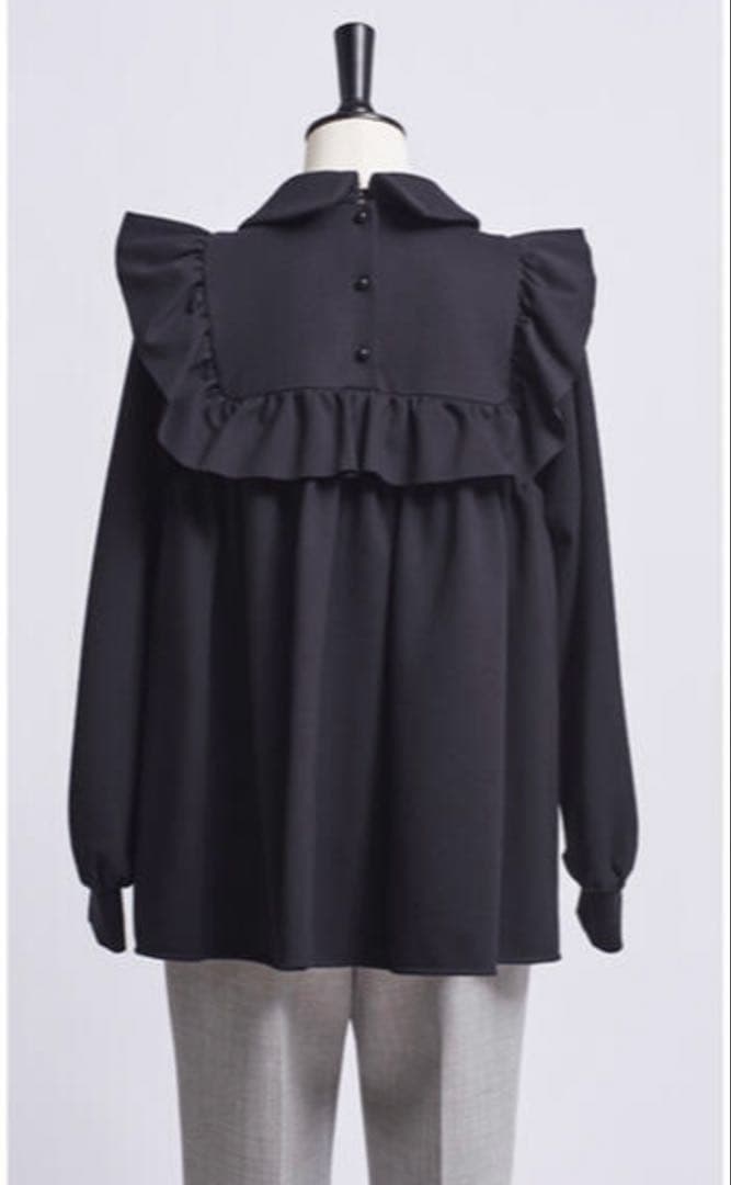 美品 yori 襟付きフリルブラウス 長袖 ボリュームスリーブ