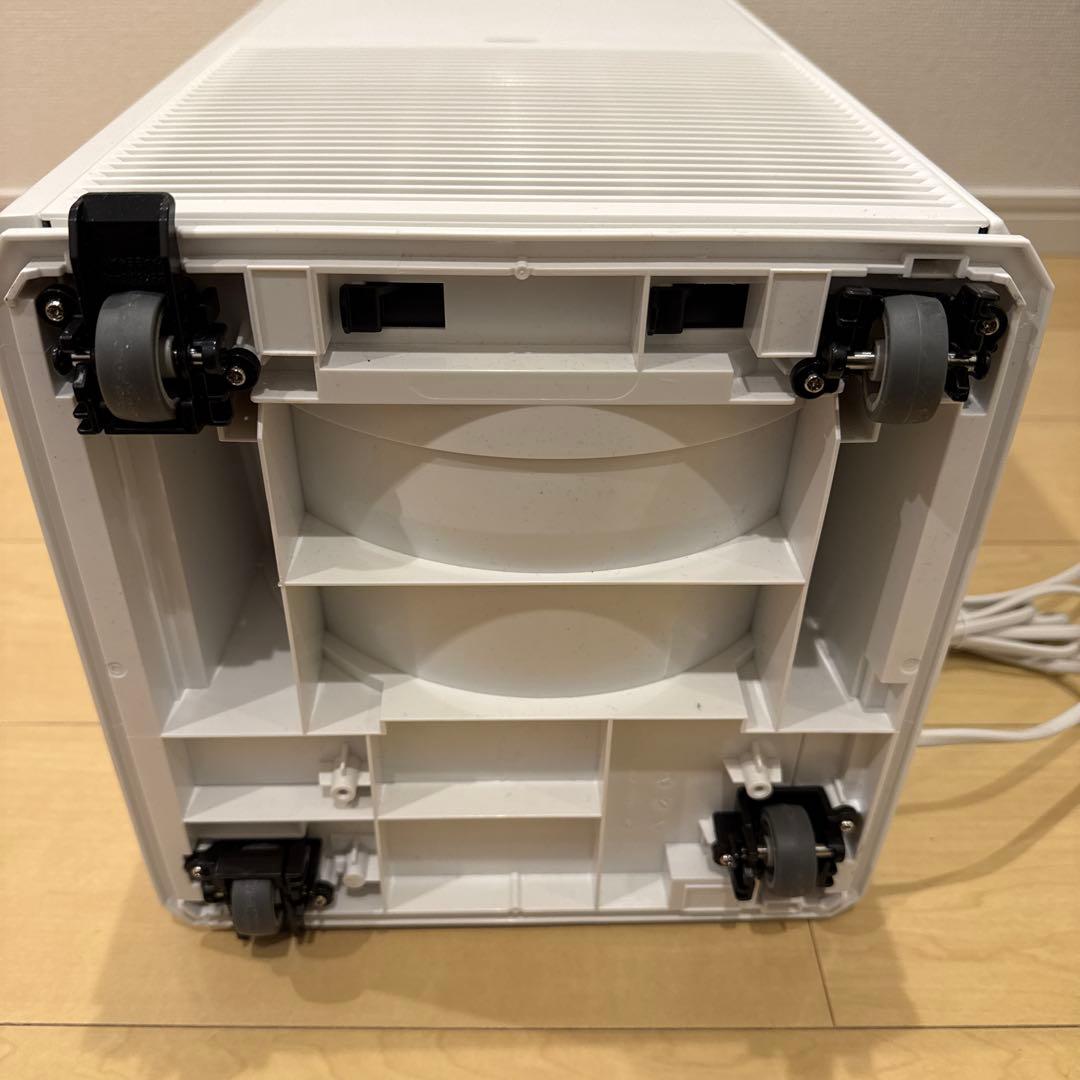 2025年製　ダイキン　空気清浄機　ホワイト　MCK505A-W キャスター付