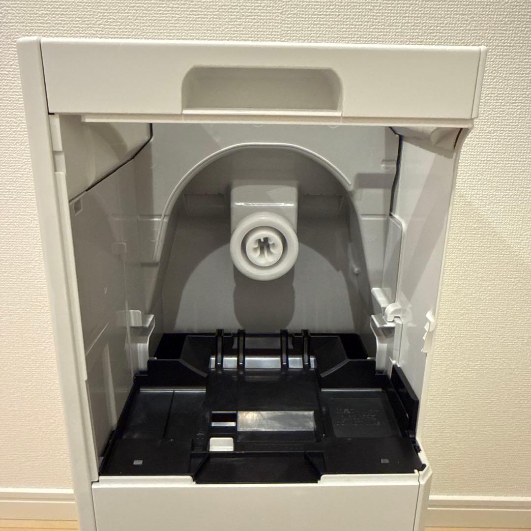 2025年製　ダイキン　空気清浄機　ホワイト　MCK505A-W キャスター付