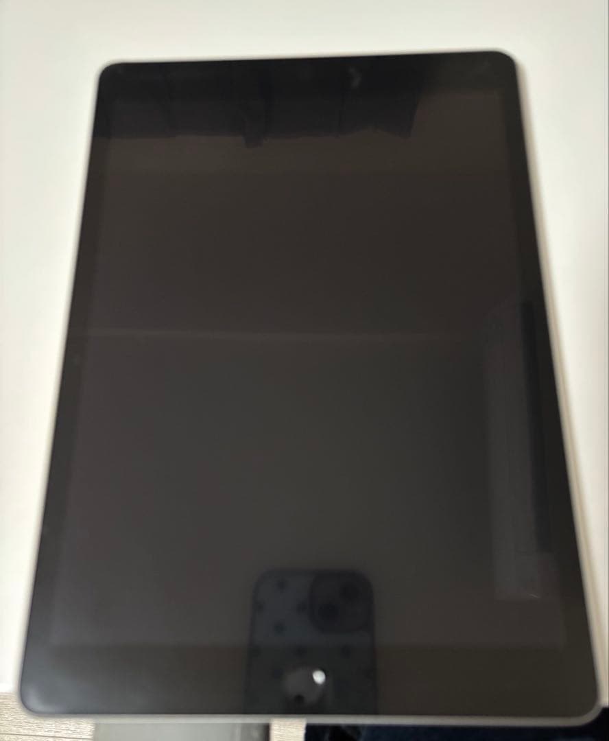 h*R様 Apple iPad (第9世代) 64ギガ