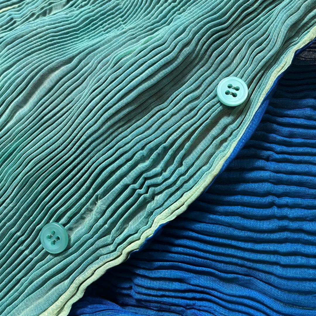 タグ取れ　issey miyake ランダムプリーツ　リバーシブル　カーディガン