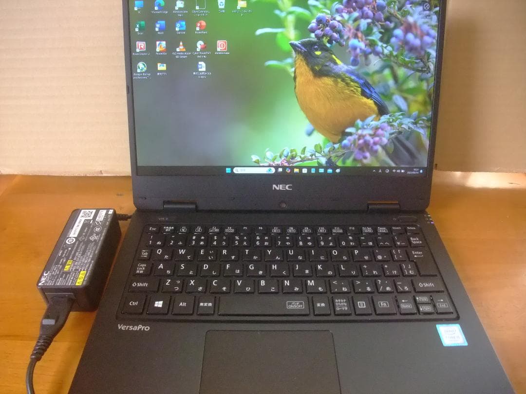 爆速SSD512GB VKT12H i5 W11 4GB Office 即使用