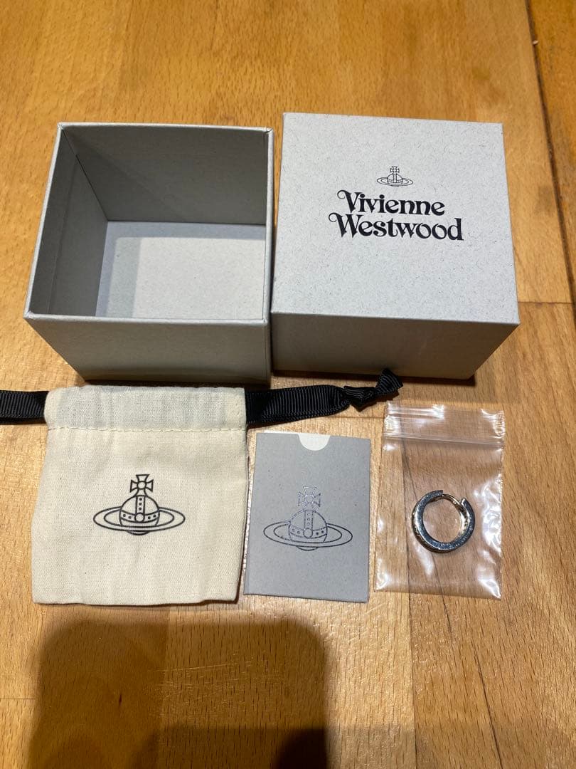 たかのあご Vivienne Westwoodピアス 箱無し