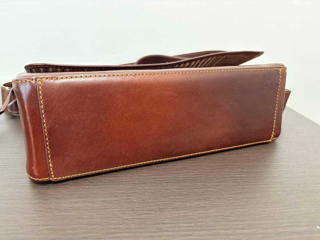 マザーハウス　アンティーク B5 ショルダー