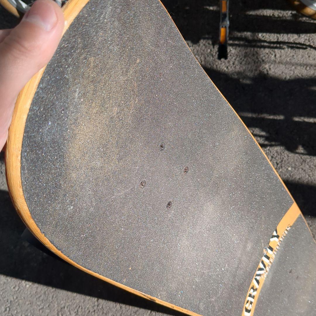 Gravity プール36 サーフスケートボード スラスター３