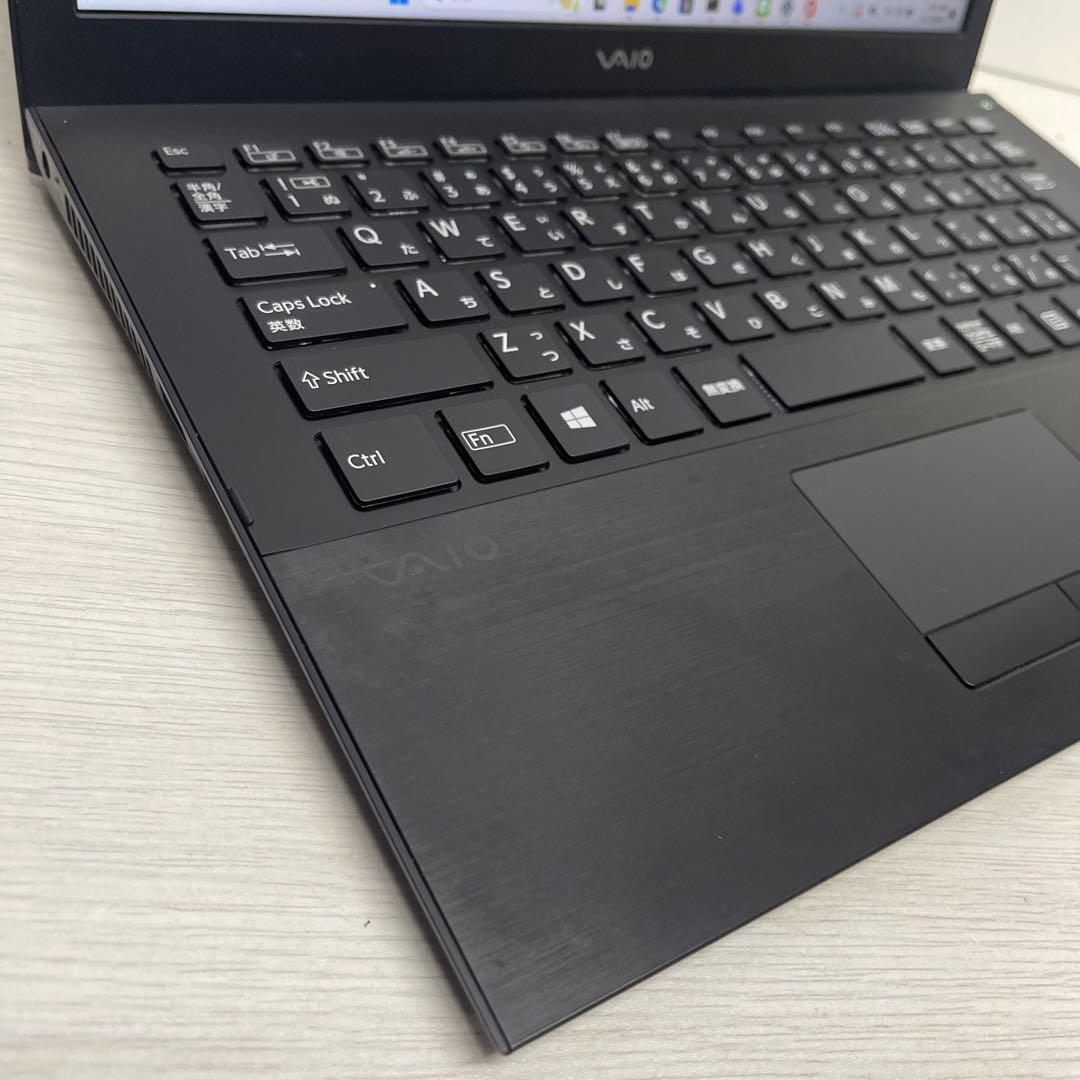 Windowsノート本体 Sony VAIO VJPB11 i5 6200U 8GB SSD256GB