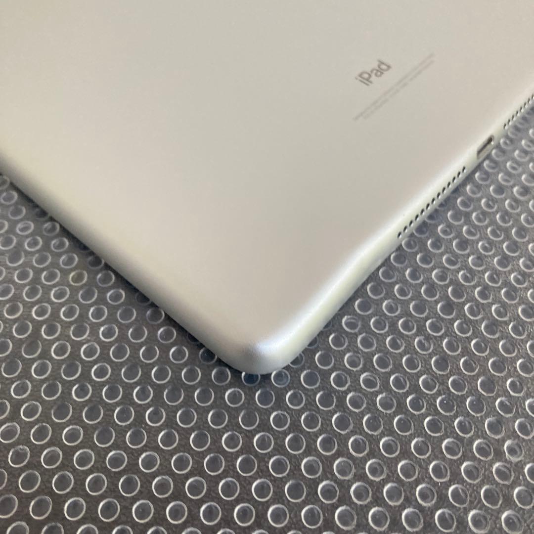 886【早い者勝ち】電池最良好☆iPad6 第6世代 32GB WIFIモデル☆