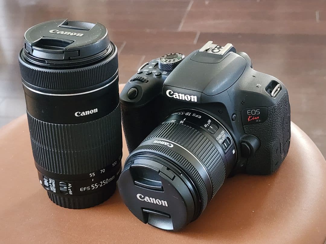 Canon EOS Kiss X9i 本体とダブルズームキット