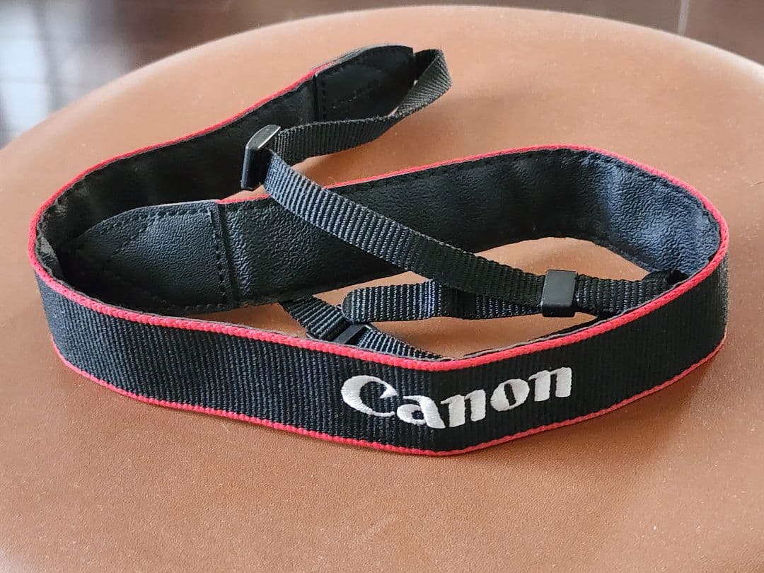 Canon EOS Kiss X9i 本体とダブルズームキット