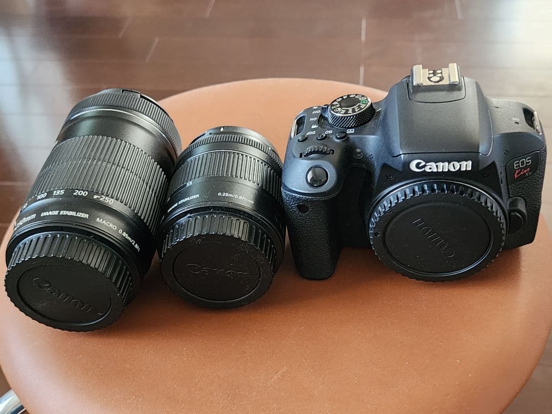 Canon EOS Kiss X9i 本体とダブルズームキット