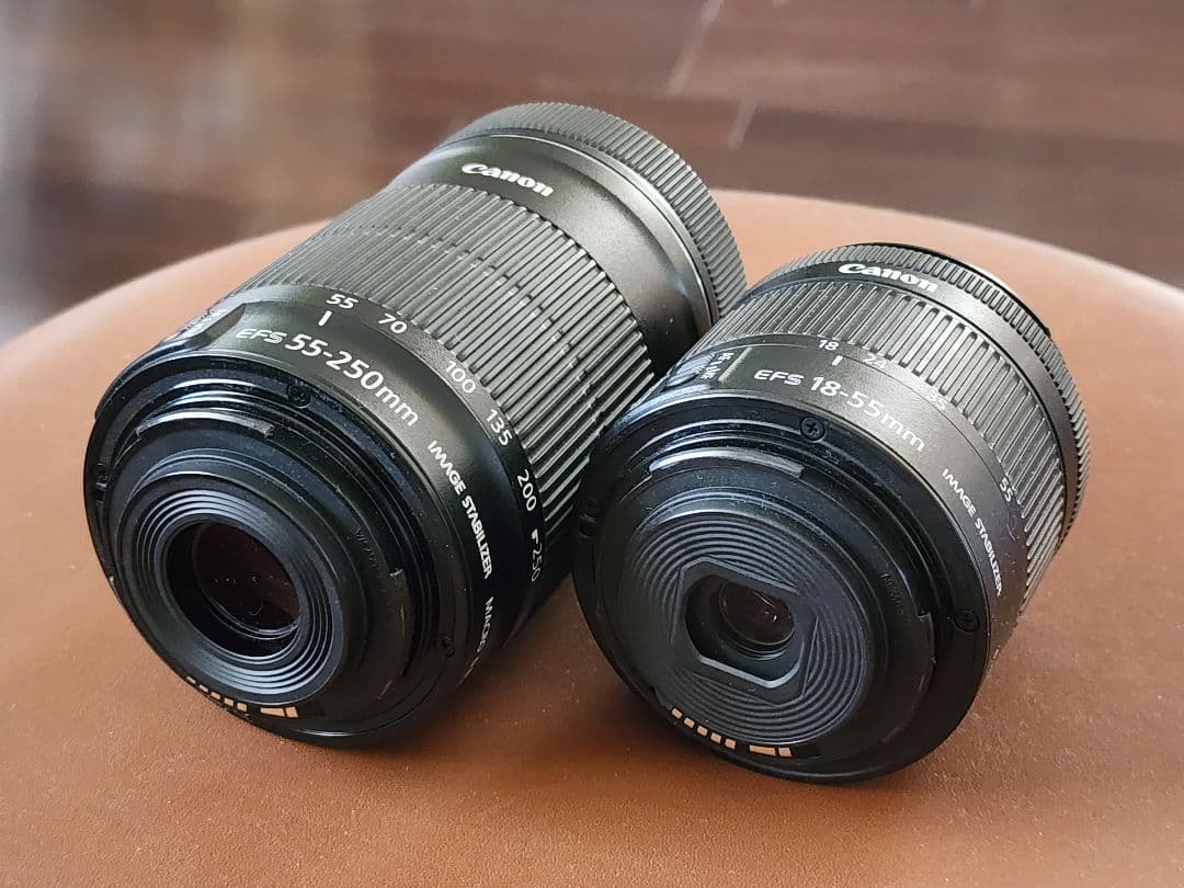 Canon EOS Kiss X9i 本体とダブルズームキット