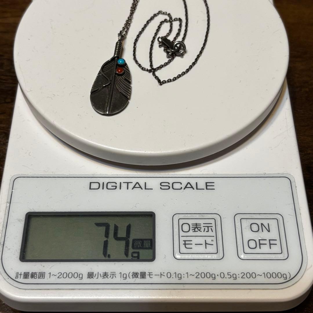 ナバホ族 Chris Charley ターコイズ コーラル フェザー ネックレス