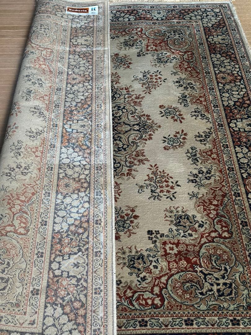 ギリシャ製 100％ウール 機械織りラグ