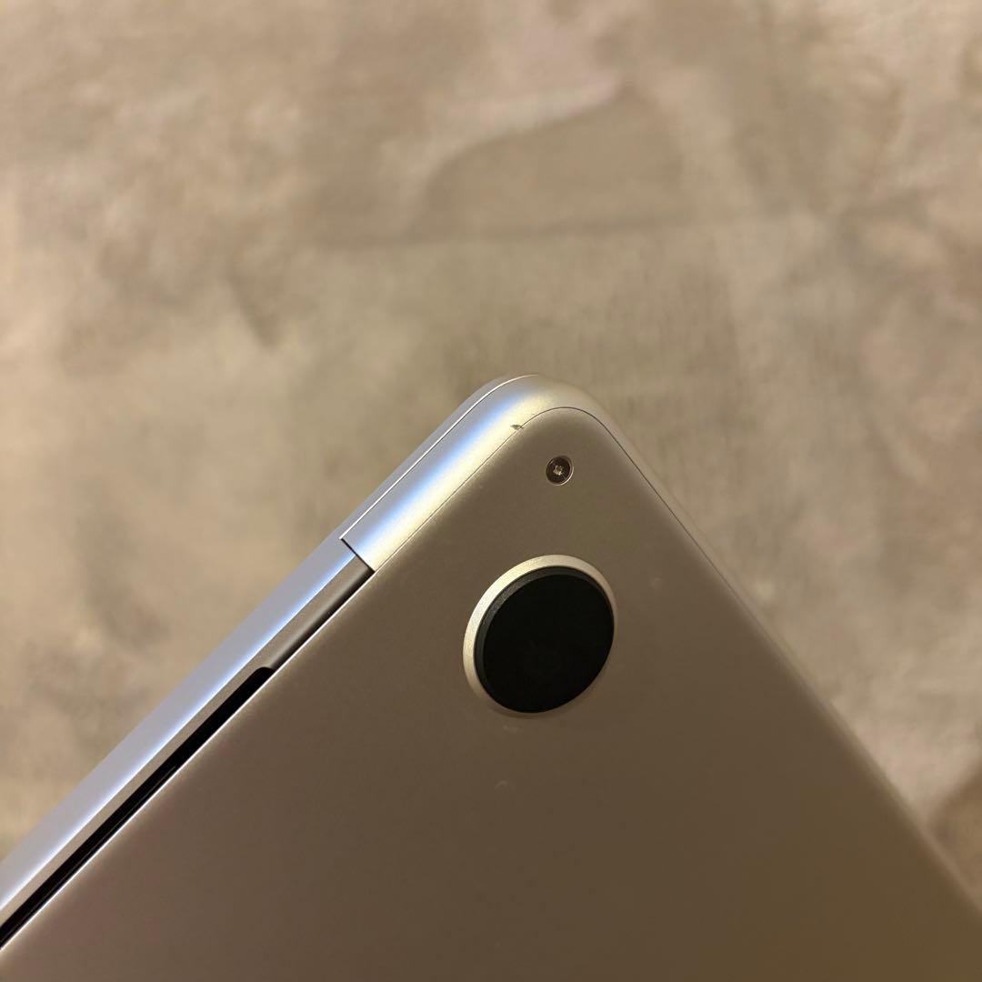 り*う様 MacBook Air M2 13.6 インチ スターライト JIS配