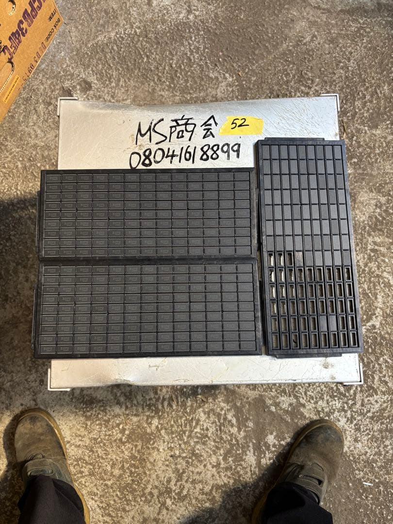 302個。電子部品ICチップRMLV0408EGSB4S2長期保管品新品同様未使