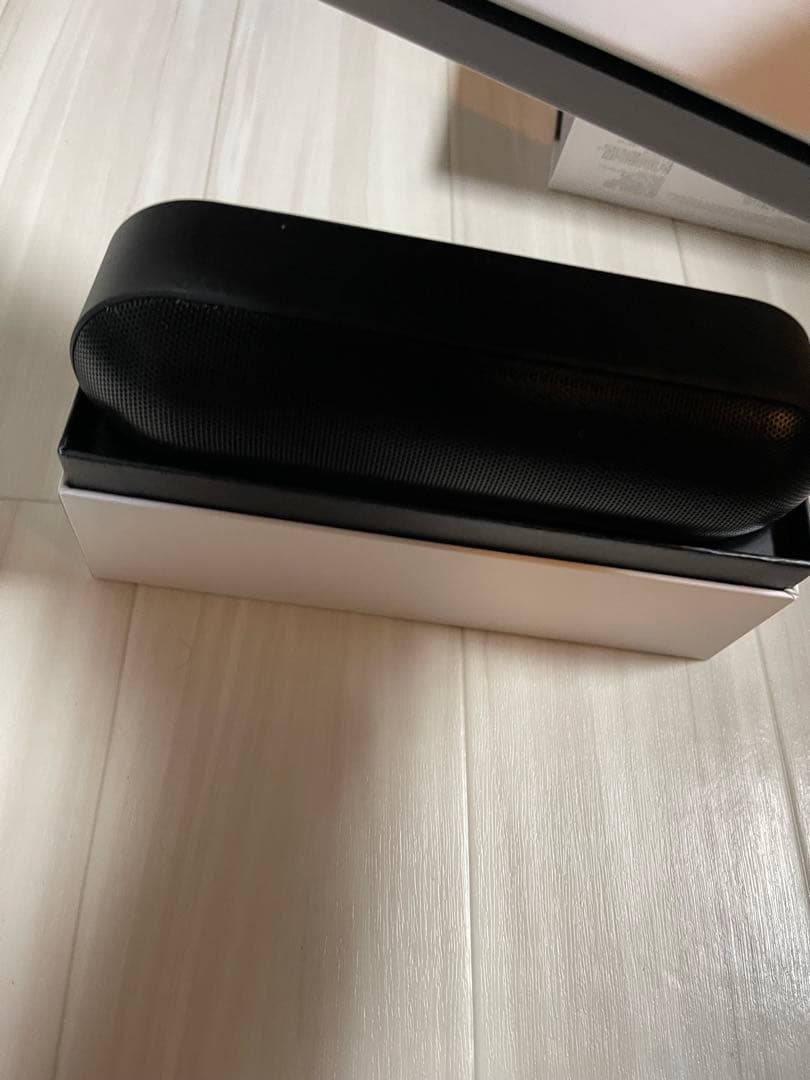 beatspill+ ブラック ワイヤレススピーカープラスおまけ付き　Apple