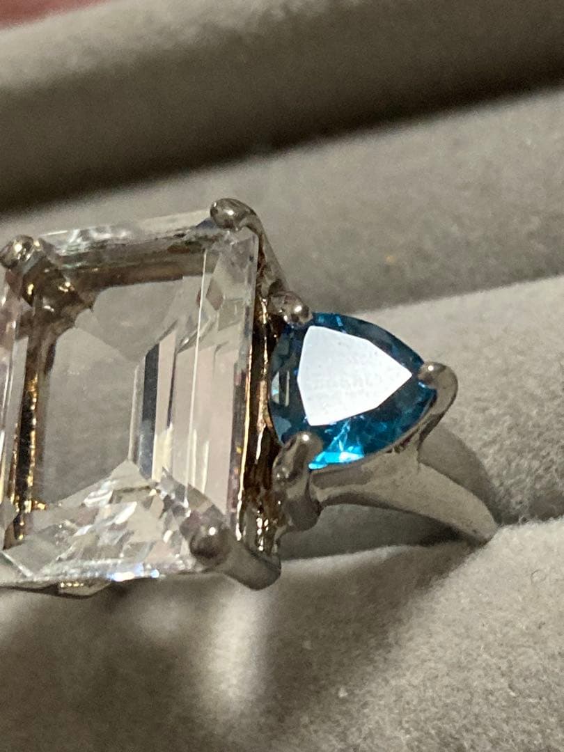 ト*ー様 【超爆安】ロンドンブルートパーズ ホワイトトパーズ？ リング 約22号