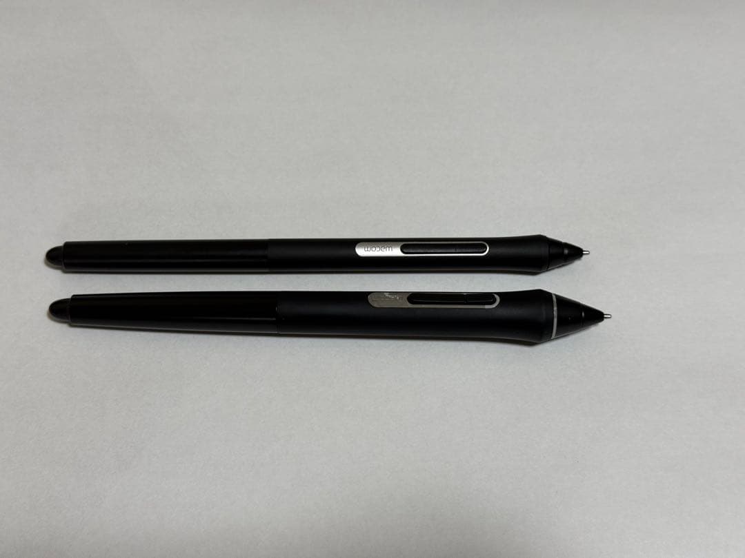 Wacom Cintiq22 本体 2本ペン付き TDK2260K1D