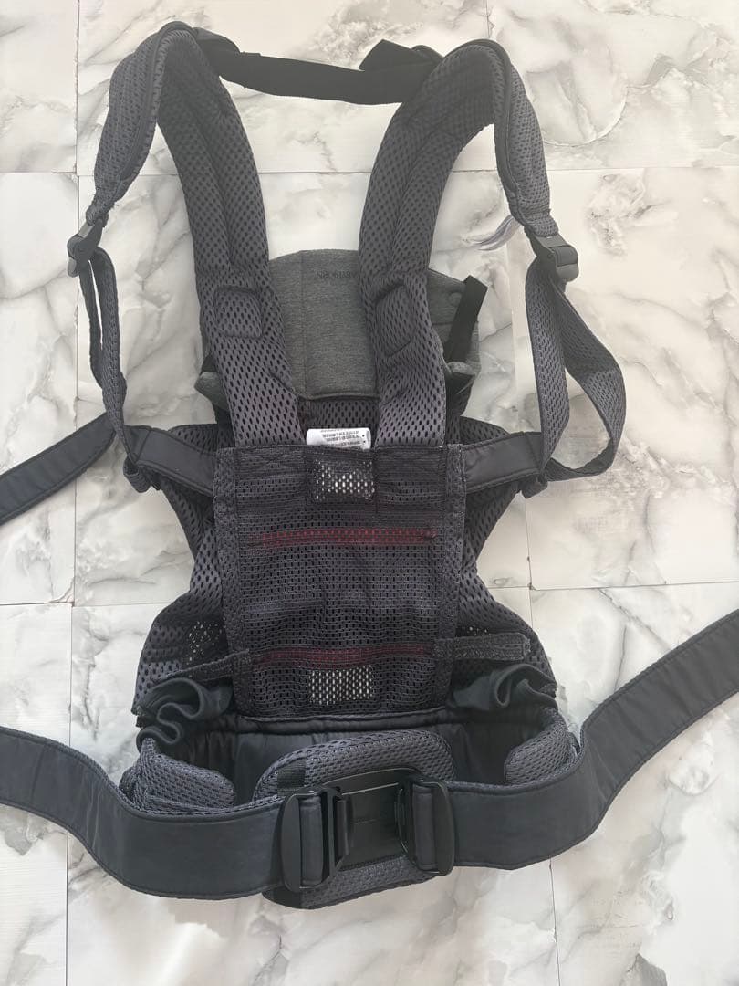 【極美品】ベビービョルン ハーモニー エアー メッシュ