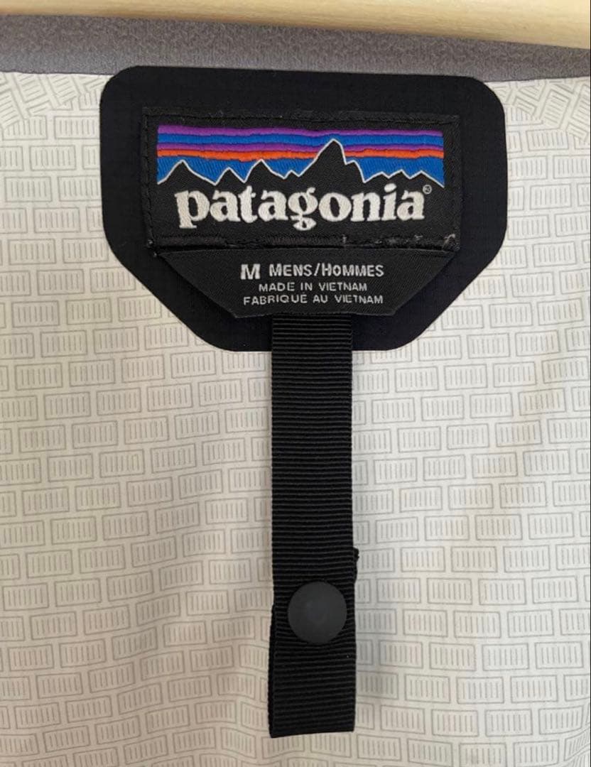patagonia トレントシェルジャケット　ブラック