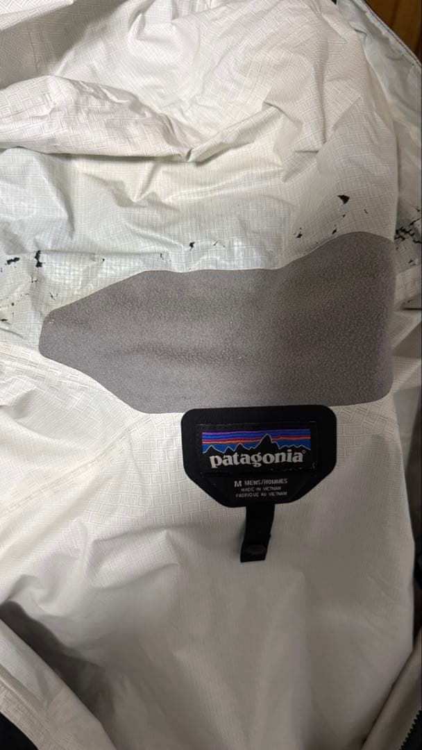 patagonia トレントシェルジャケット　ブラック