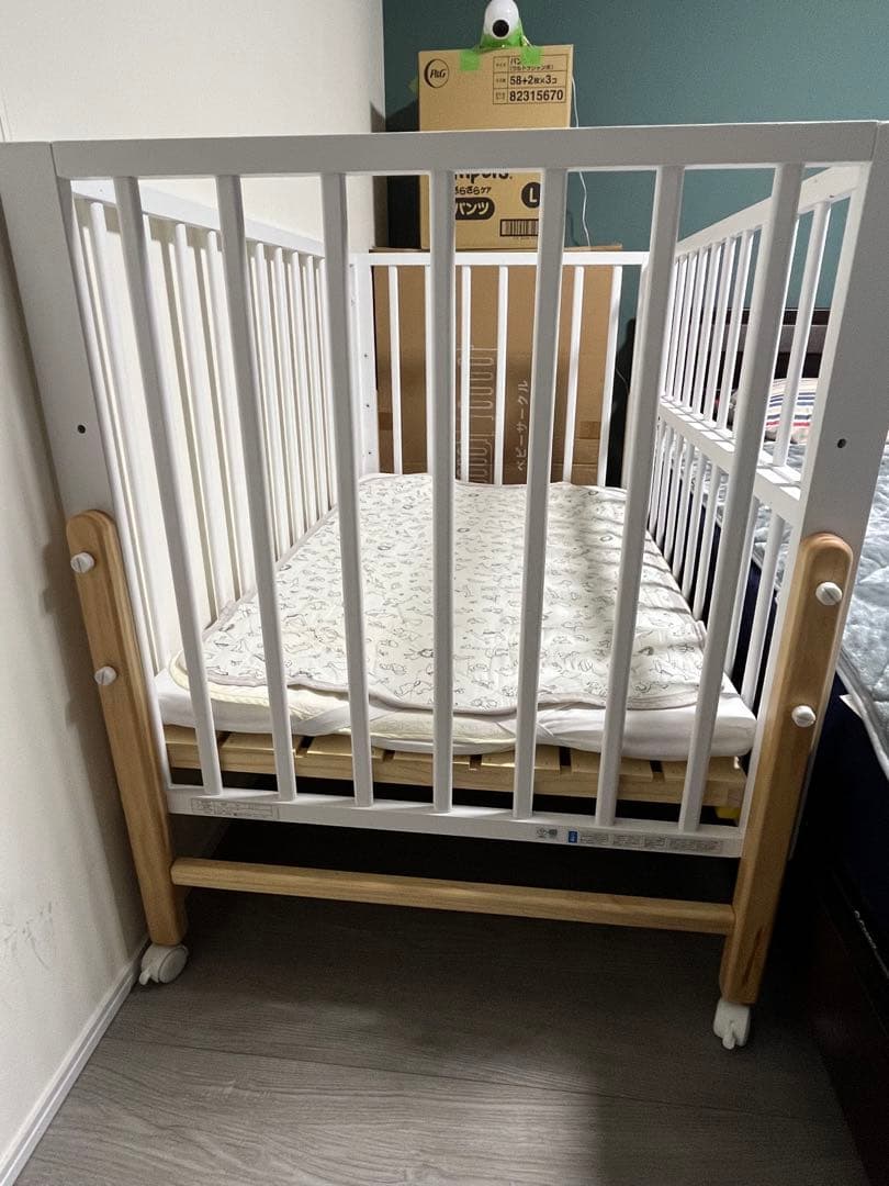 大和屋 木製 ベビーベッド kihon（キホン）　ホワイト 120×70cm