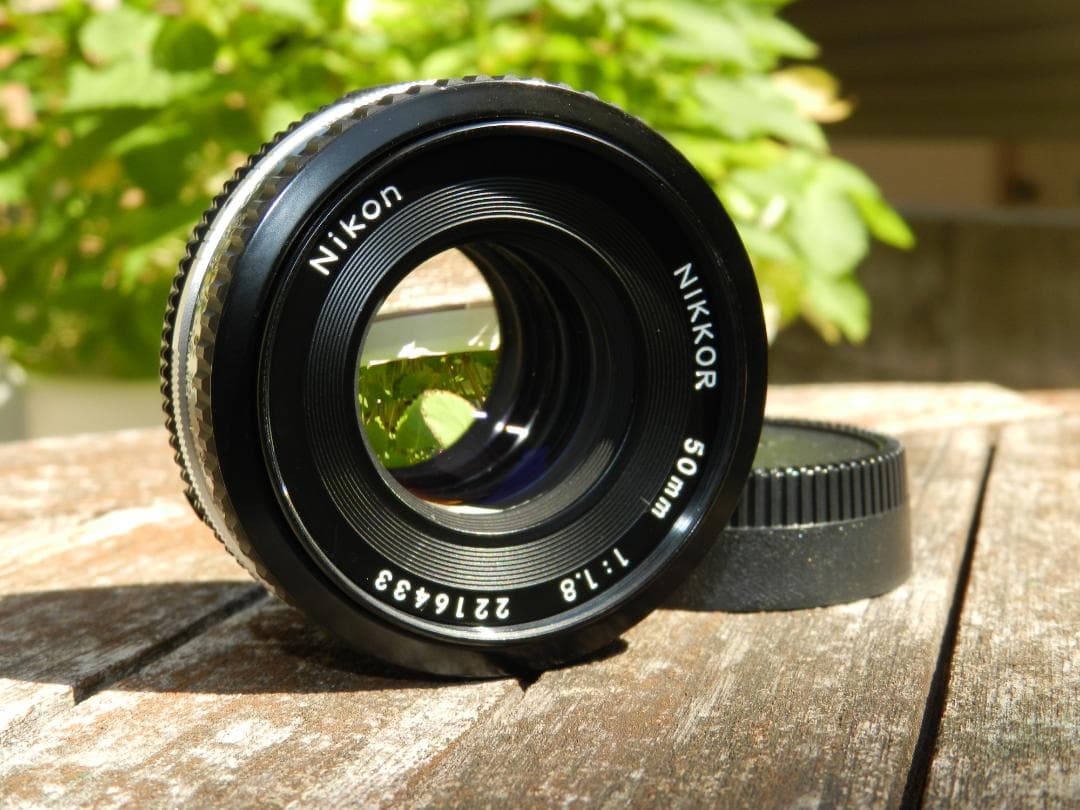 決算セール　極美品　Nikkor 50mm f/1.8 パンケーキレンズ