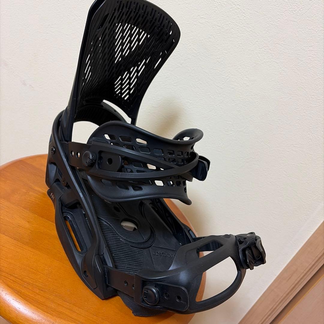 GENESIS 【est】スノーボード ビンディング Mサイズ