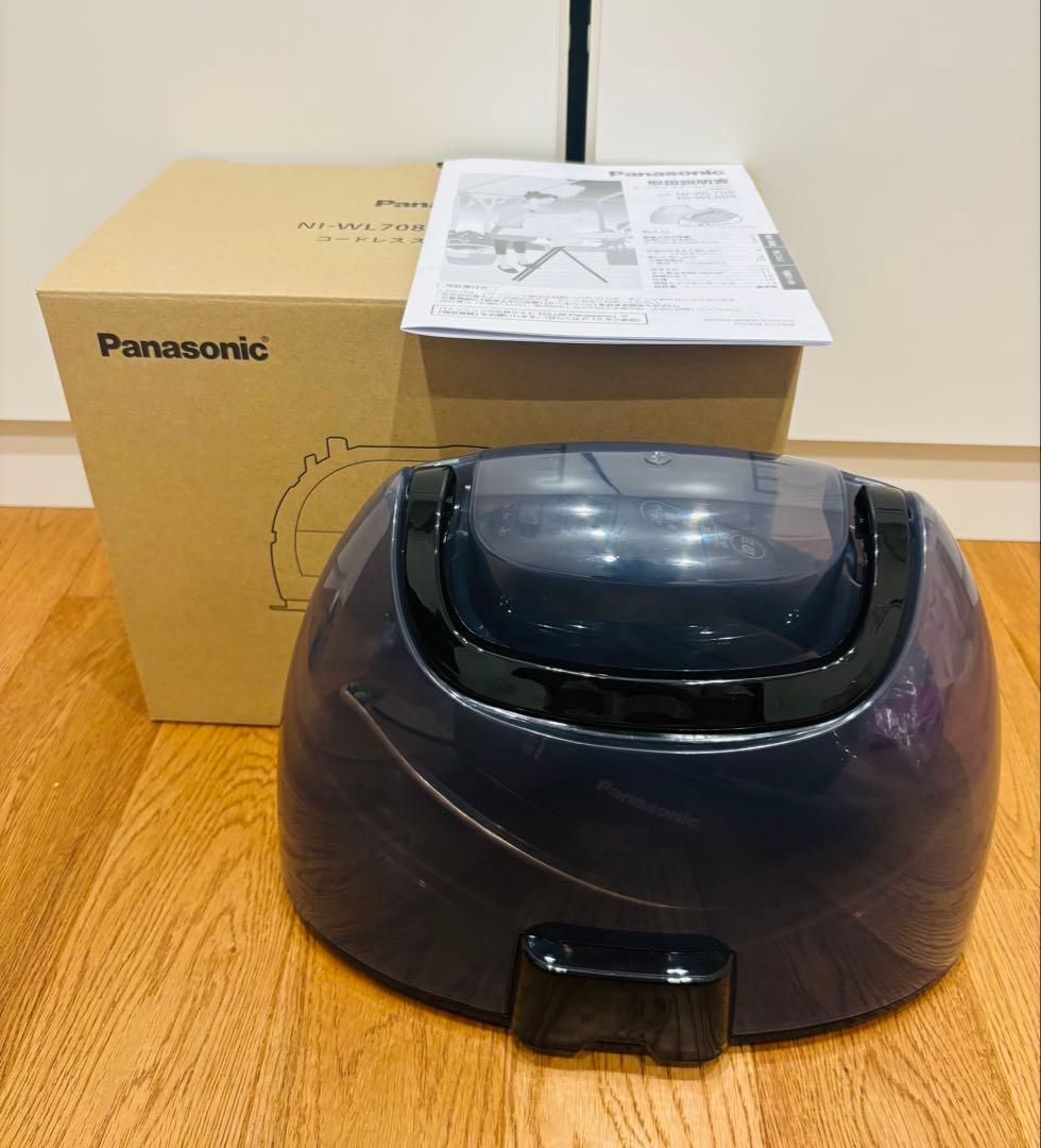 【未使用展示品】パナソニック NI-WL708-K コードレススチームアイロン