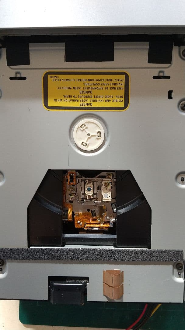 SHARP VTR一体型DVDビデオレコーダーDV-RW100