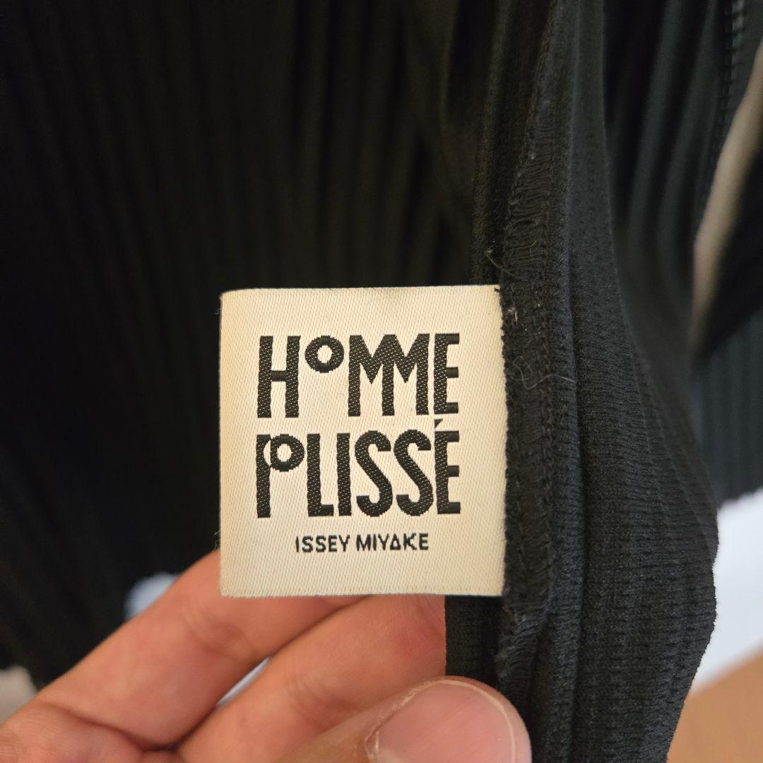 オムプリッセ　ベーシックプリーツジップブルゾン　ブラック　イッセイミヤケ