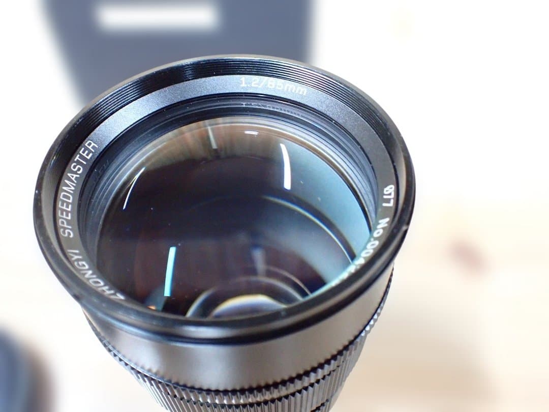 中一光学　85mm F1.2 EOSR canon キャノン　RFマウント