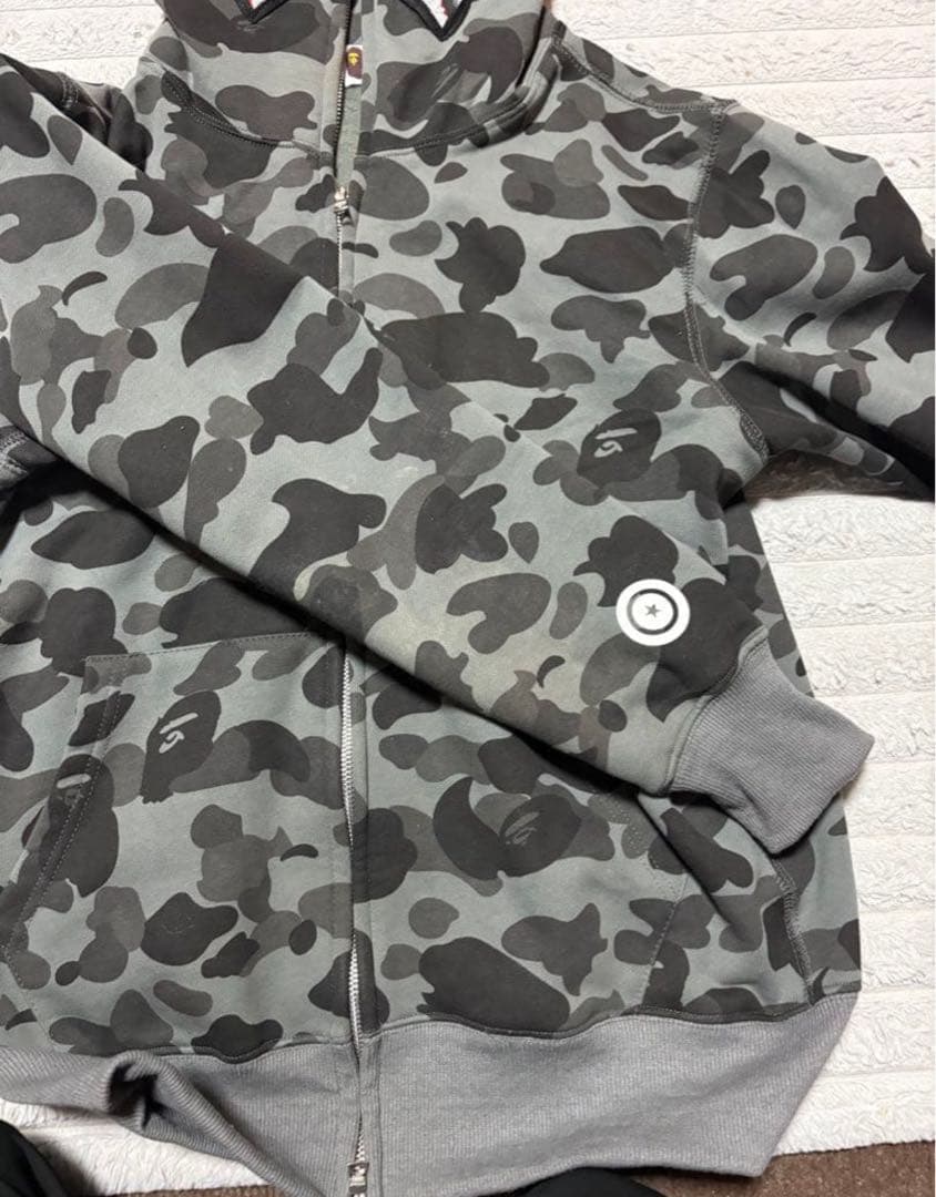 A Bathing Ape カモフラージュシャークパーカー