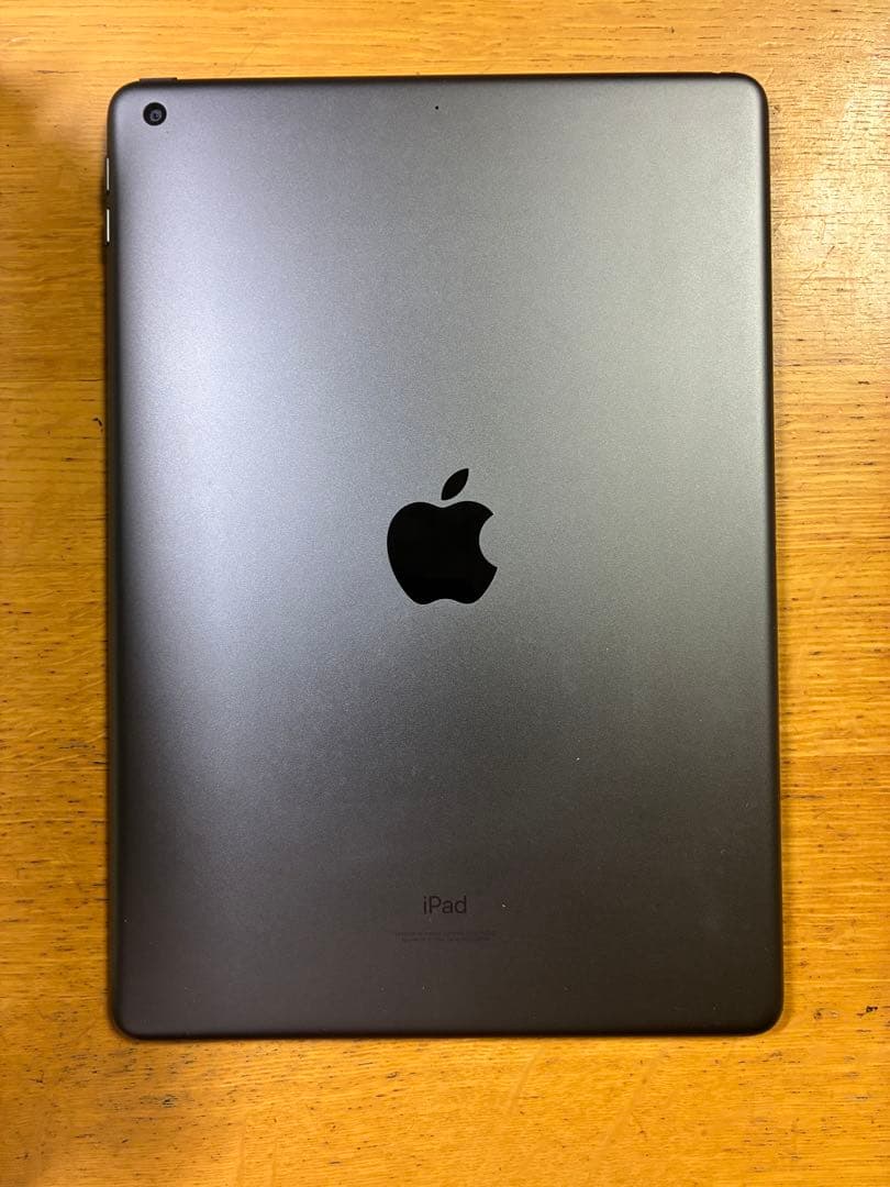 iPad (第9世代) Wi-Fi 64G スペースグレー