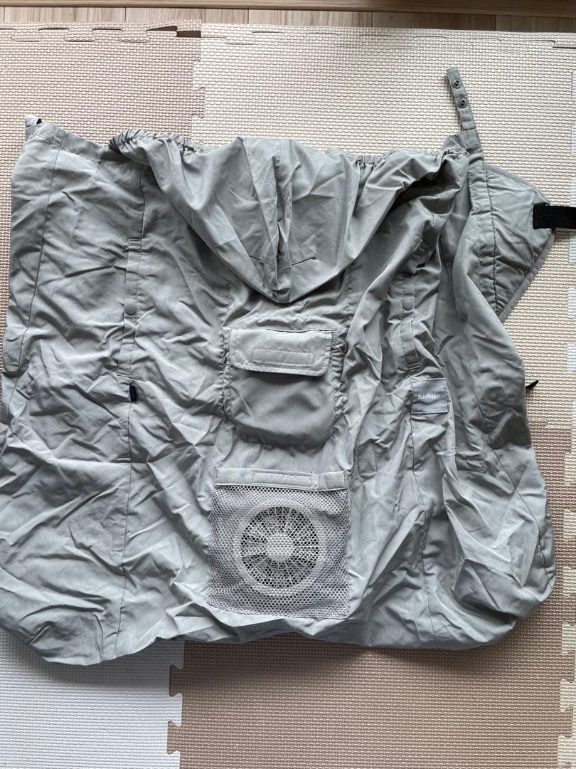 空調抱っこひもカバー　グレー