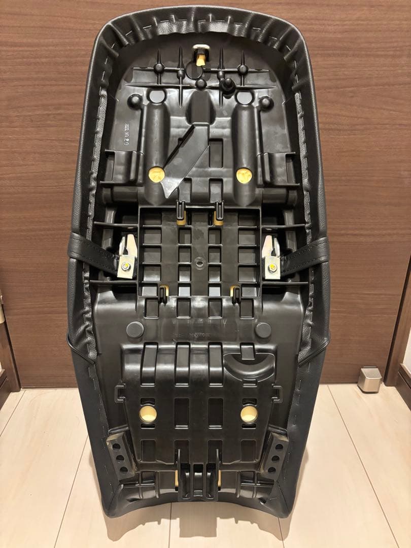 CB1100EX 純正シート 黒 SC65