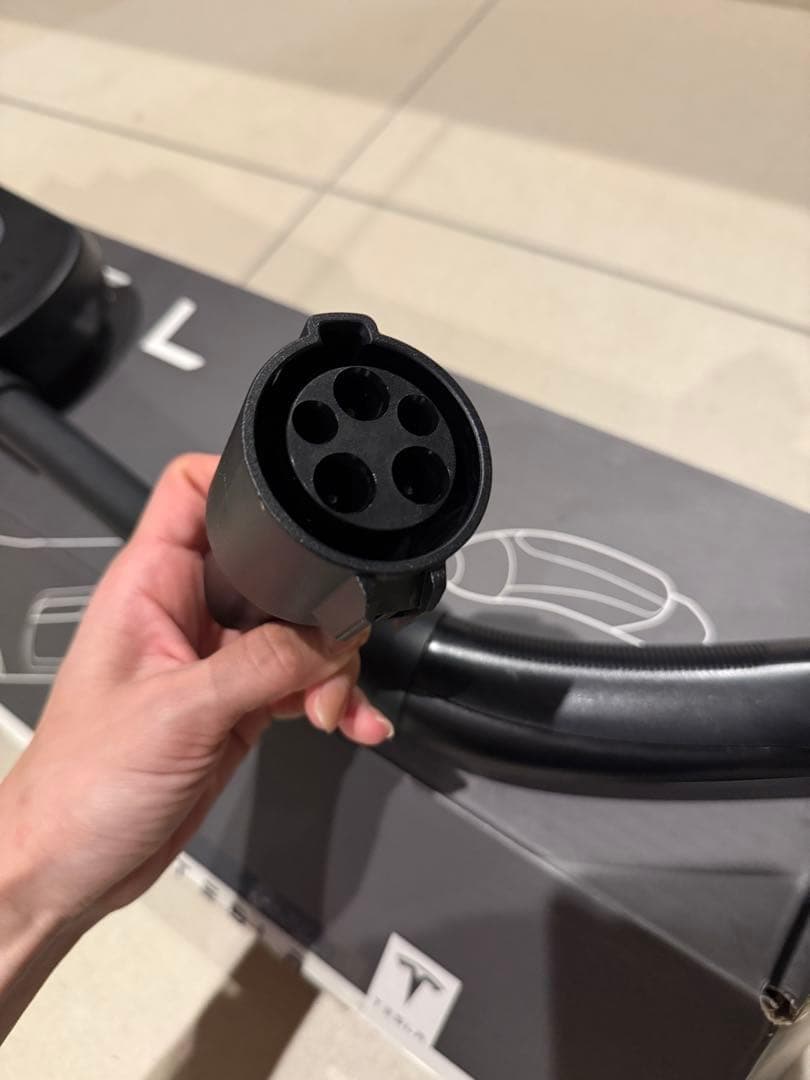 使用問題なし！！テスラ チャデモアダプター　TESLA CHADEMO