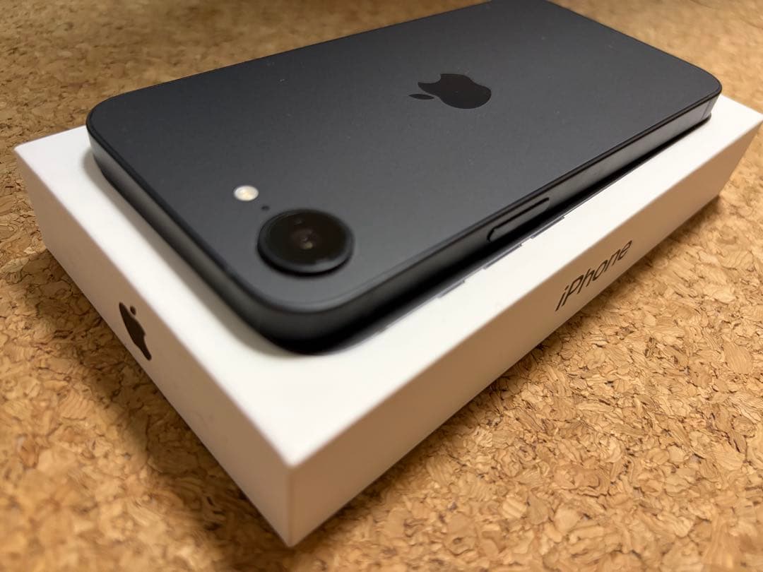 【美品】iPhone16e 256GB ブラック 最大容量100% 付属品未使用