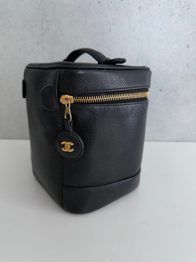 【最終価格】CHANEL バニティポーチ キャビアスキン
