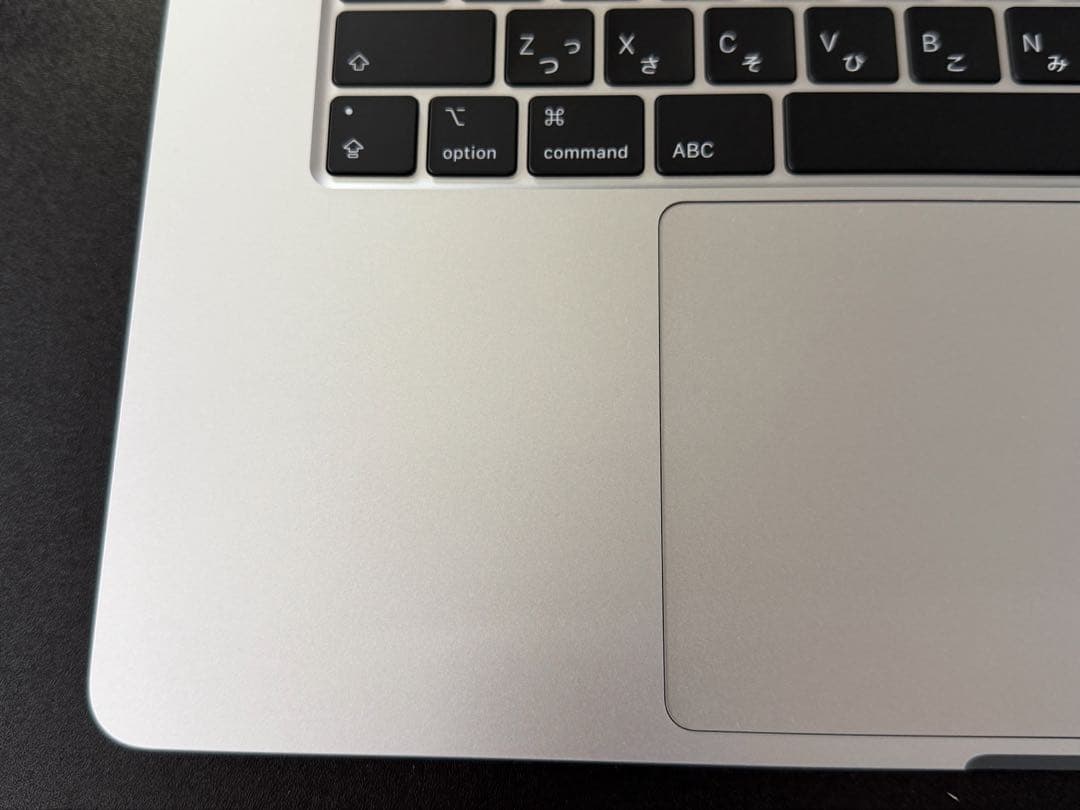 【極美品】MacBook Air 15インチ M4 16GB 256GB