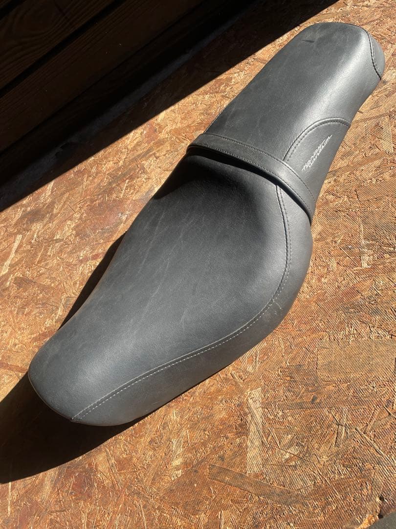 ハーレーダビットソン・スポーツスター（04〜）用純正シート中古品