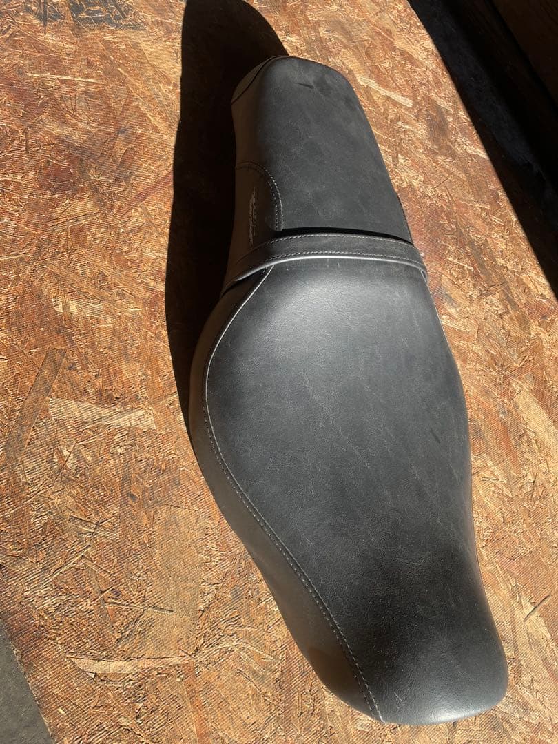 ハーレーダビットソン・スポーツスター（04〜）用純正シート中古品