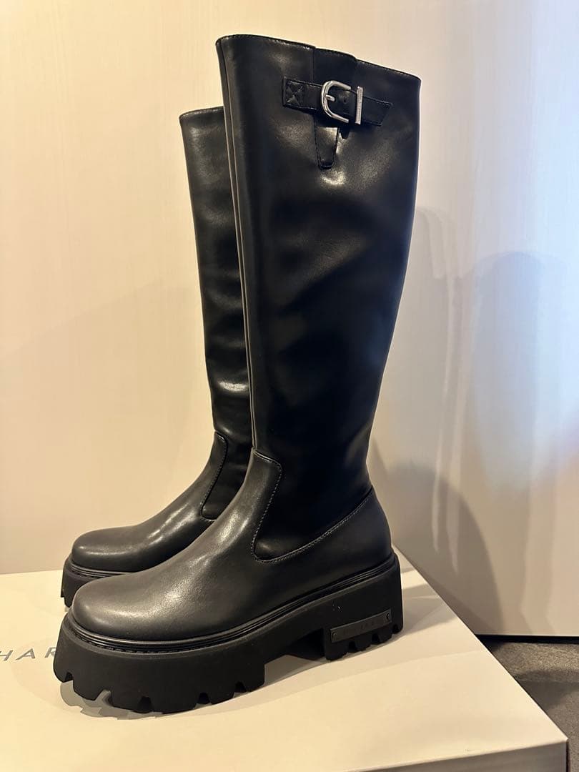 チャールズアンドキース チャンキー ロングブーツ 箱付き