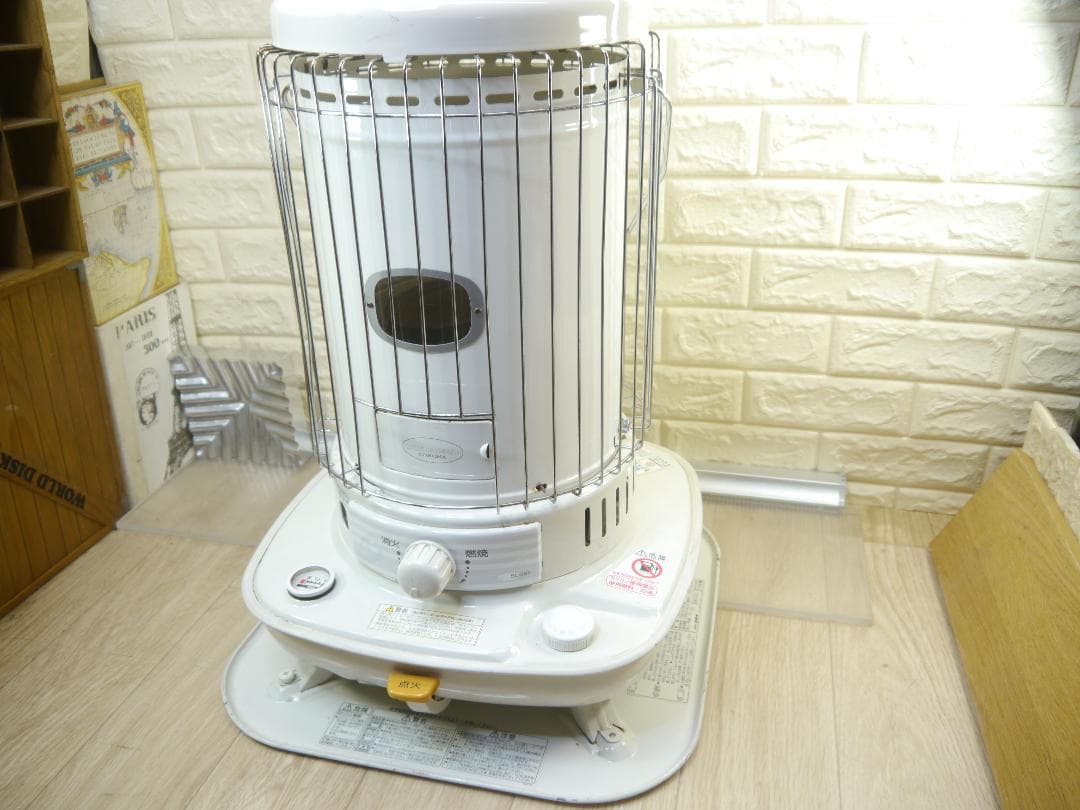 送料込み●2013年❤動作品❤コロナ/CORONA 石油ストーブ　木造17畳