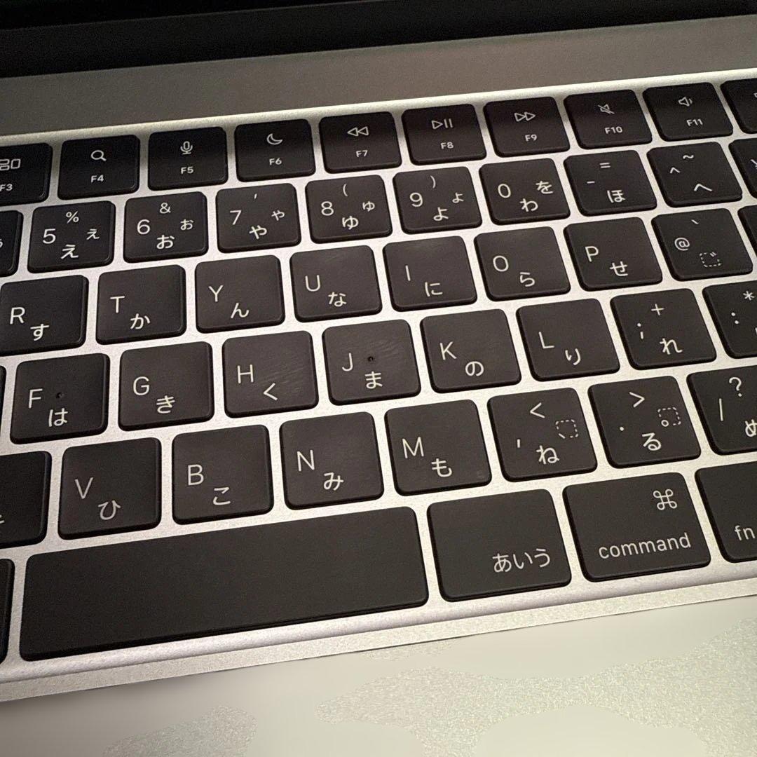 Apple MacBook Air 15インチ M4 2025バッテリー100%